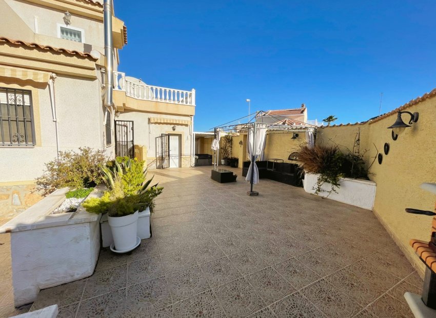 Wiederverkauf - Freistehend / Villa -
Ciudad Quesada - Rojales - Rojales