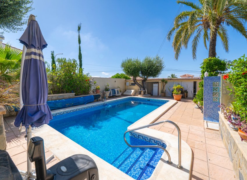 Wiederverkauf - Freistehend / Villa -
Ciudad Quesada - Rojales - Rojales