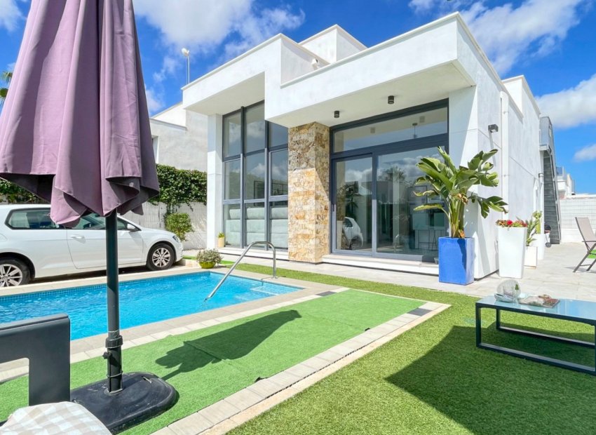 Wiederverkauf - Freistehend / Villa -
Ciudad Quesada - Rojales - Rojales