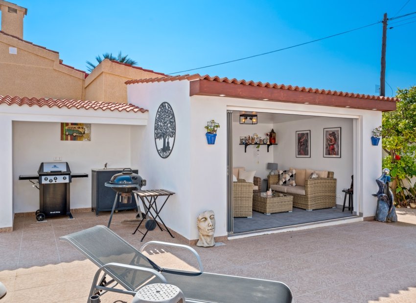 Wiederverkauf - Freistehend / Villa -
Ciudad Quesada - Rojales - Rojales
