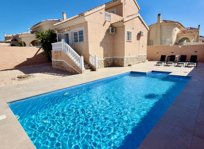 Wiederverkauf - Freistehend / Villa -
Ciudad Quesada - Rojales - Rojales