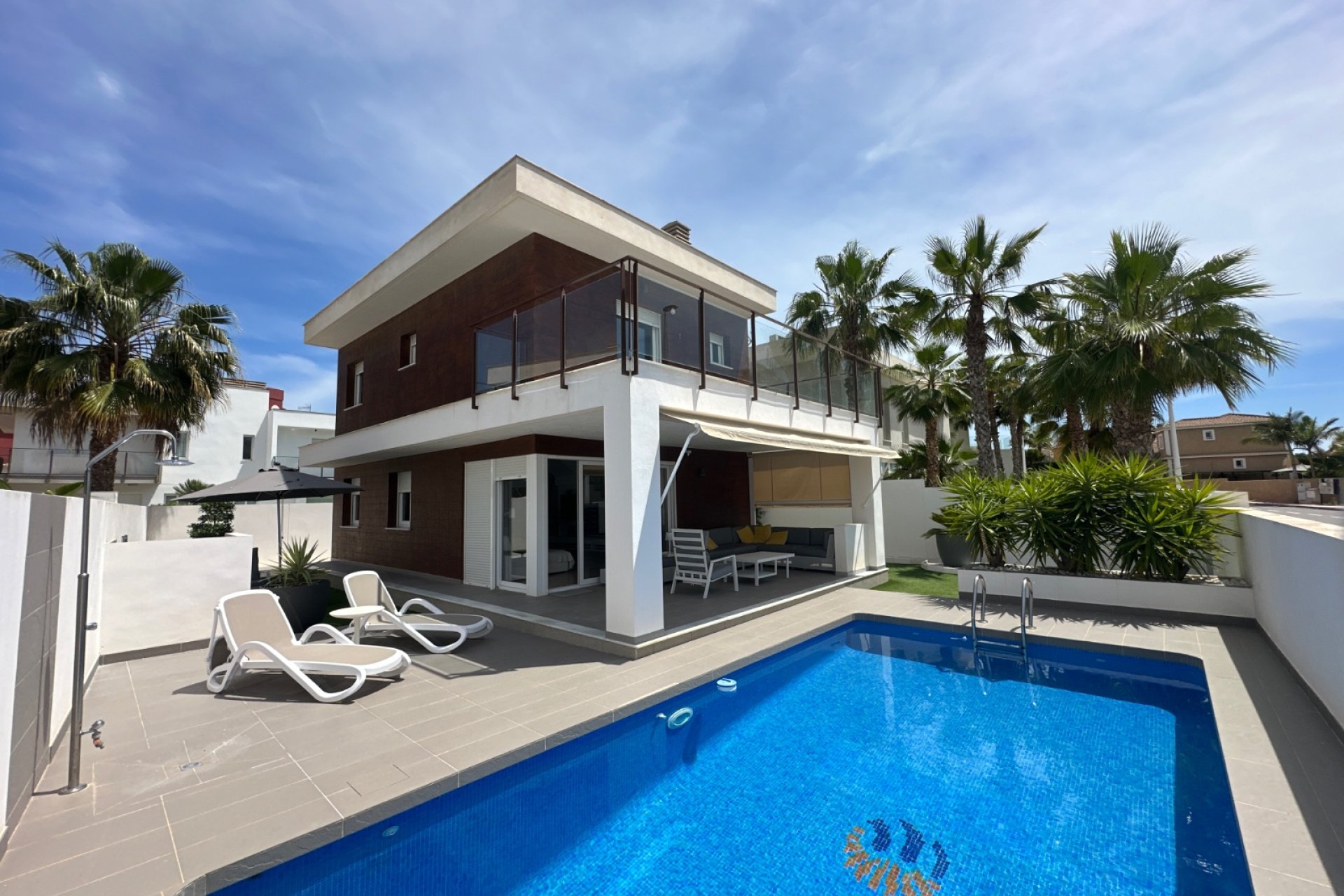 Wiederverkauf - Freistehend / Villa -
Gran Alacant