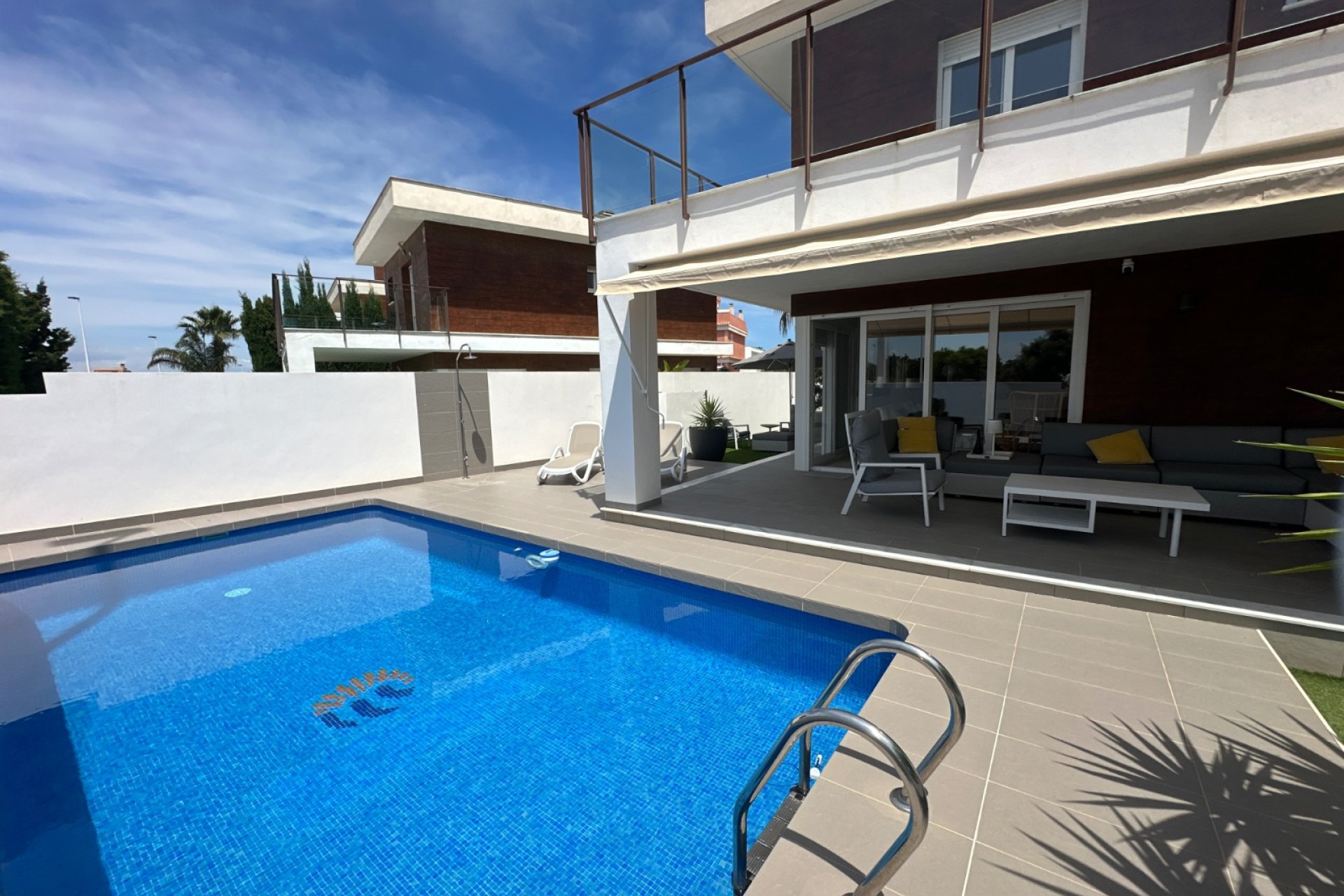 Wiederverkauf - Freistehend / Villa -
Gran Alacant