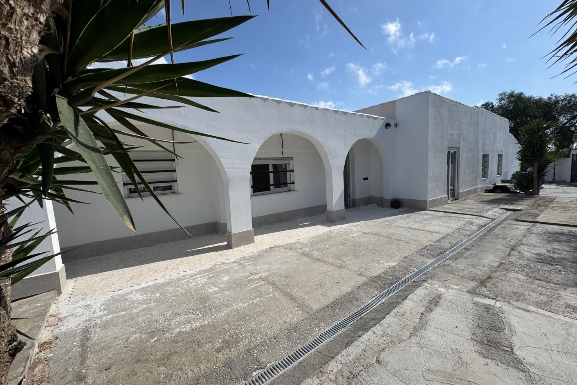 Wiederverkauf - Freistehend / Villa -
La Marina del Pinet - La Marina