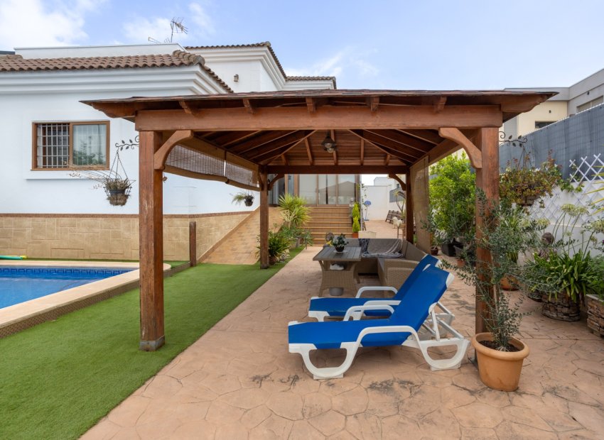 Wiederverkauf - Freistehend / Villa -
Los Montesinos - La Herrada