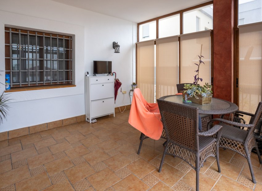 Wiederverkauf - Freistehend / Villa -
Los Montesinos - La Herrada