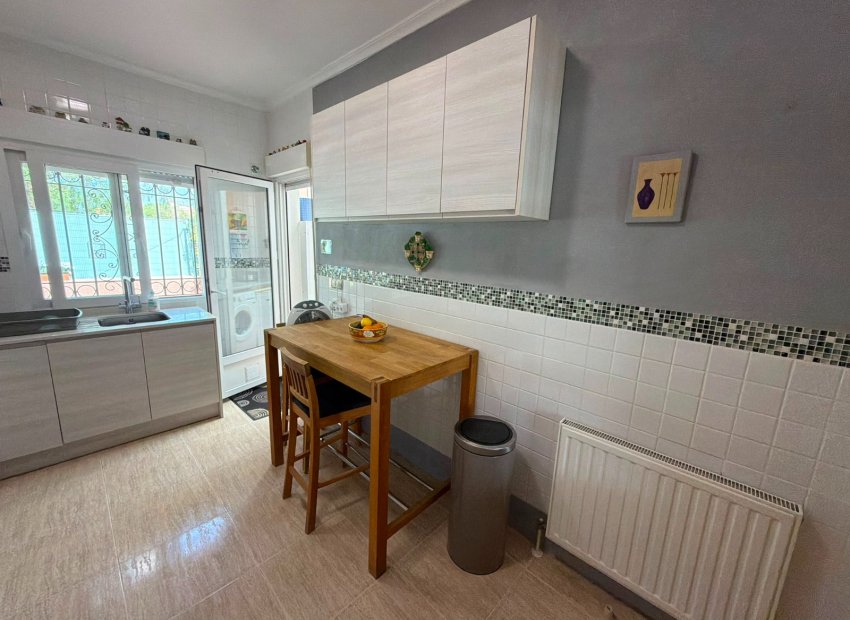 Wiederverkauf - Freistehend / Villa -
Los Montesinos - La Herrada
