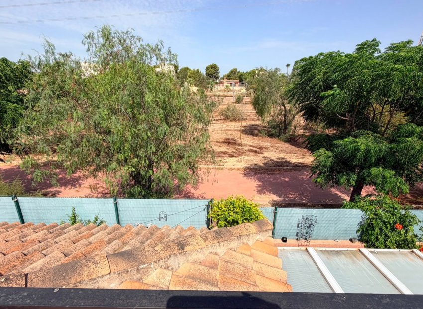 Wiederverkauf - Freistehend / Villa -
Los Montesinos - La Herrada