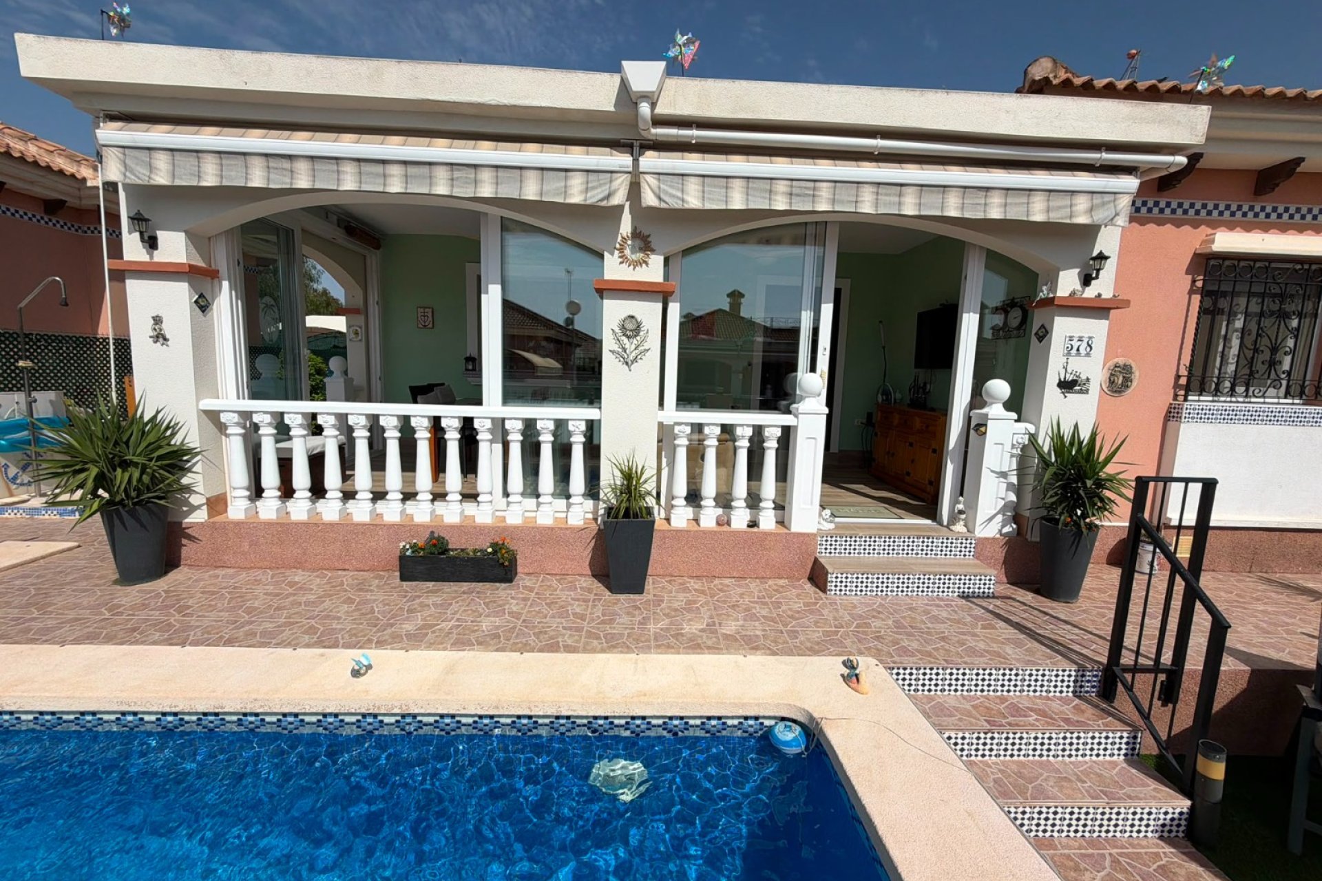 Wiederverkauf - Freistehend / Villa -
Los Montesinos - La Herrada