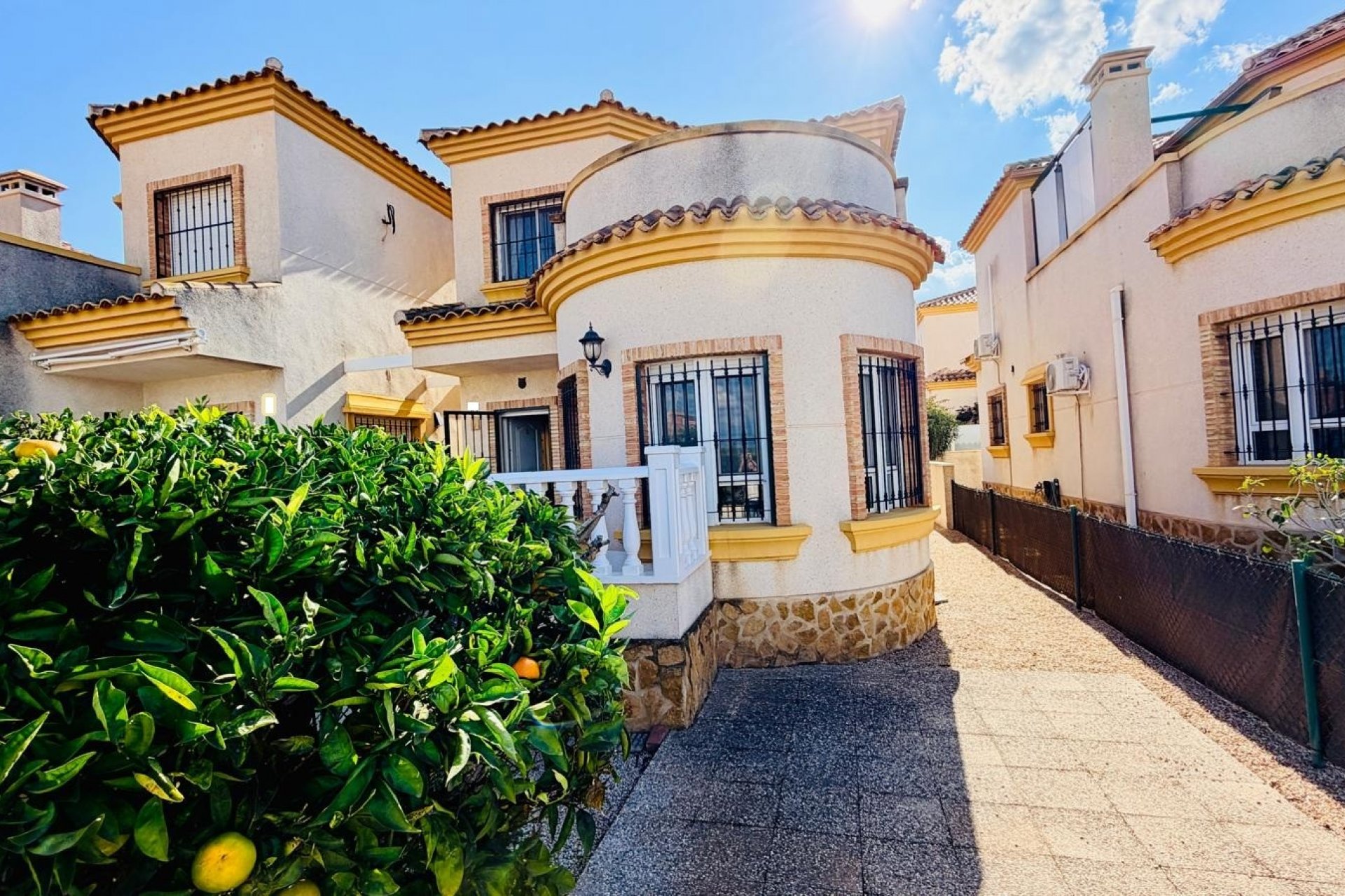 Wiederverkauf - Freistehend / Villa -
Los Montesinos - La Herrada