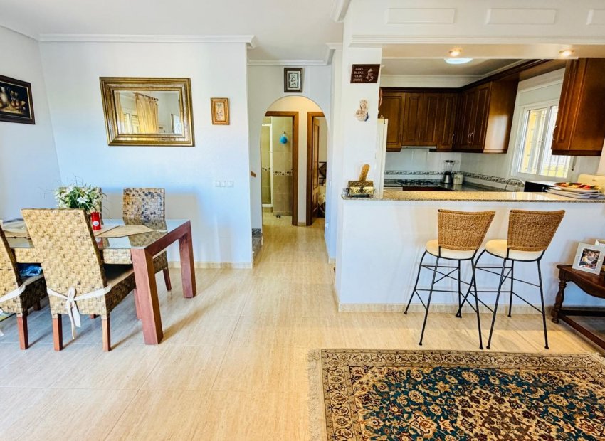 Wiederverkauf - Freistehend / Villa -
Los Montesinos - La Herrada