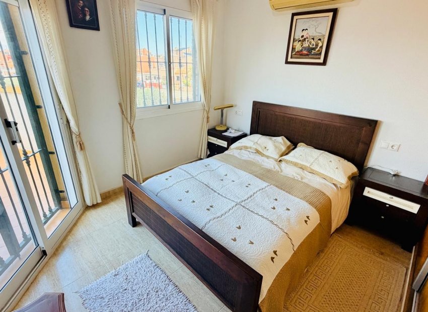 Wiederverkauf - Freistehend / Villa -
Los Montesinos - La Herrada