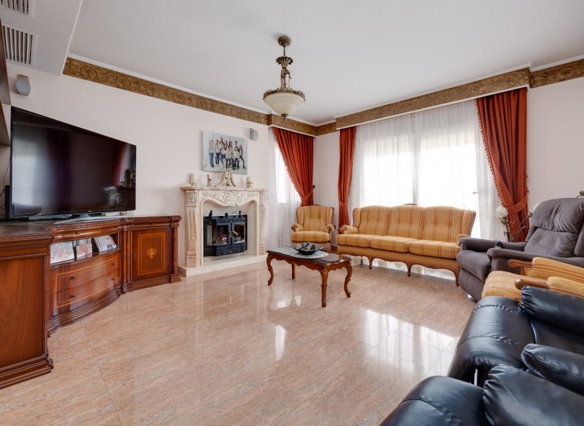 Wiederverkauf - Freistehend / Villa -
Orihuela Costa - Orihuela