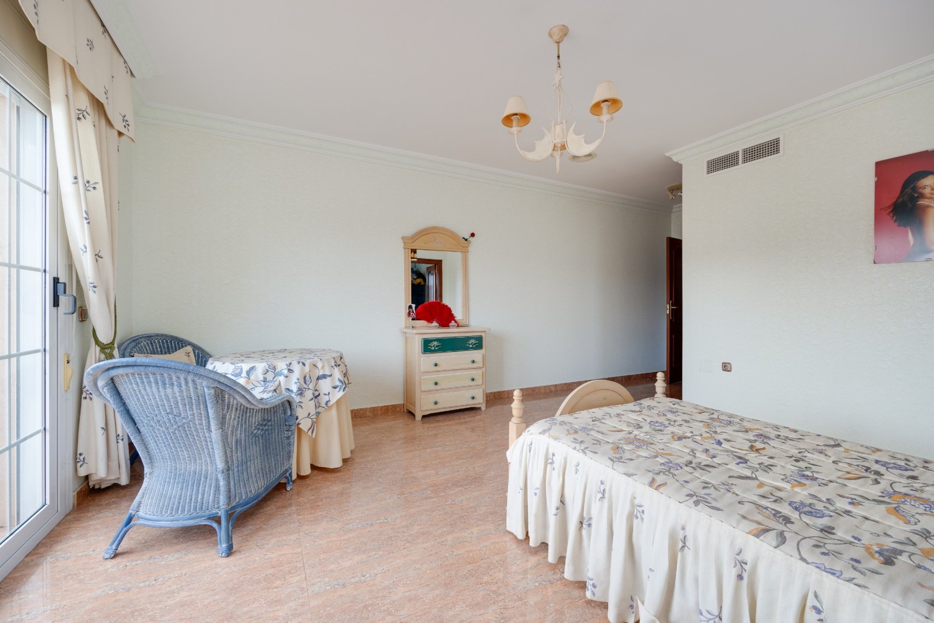 Wiederverkauf - Freistehend / Villa -
Orihuela Costa - Orihuela