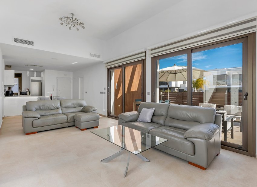 Wiederverkauf - Freistehend / Villa -
Orihuela - Entre Naranjos Vistabella Golf