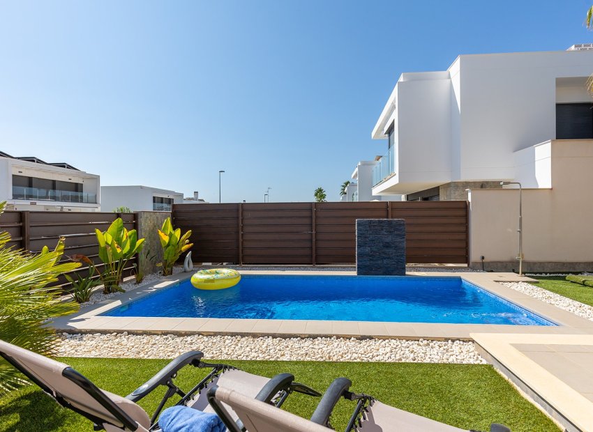 Wiederverkauf - Freistehend / Villa -
Orihuela - Entre Naranjos Vistabella Golf