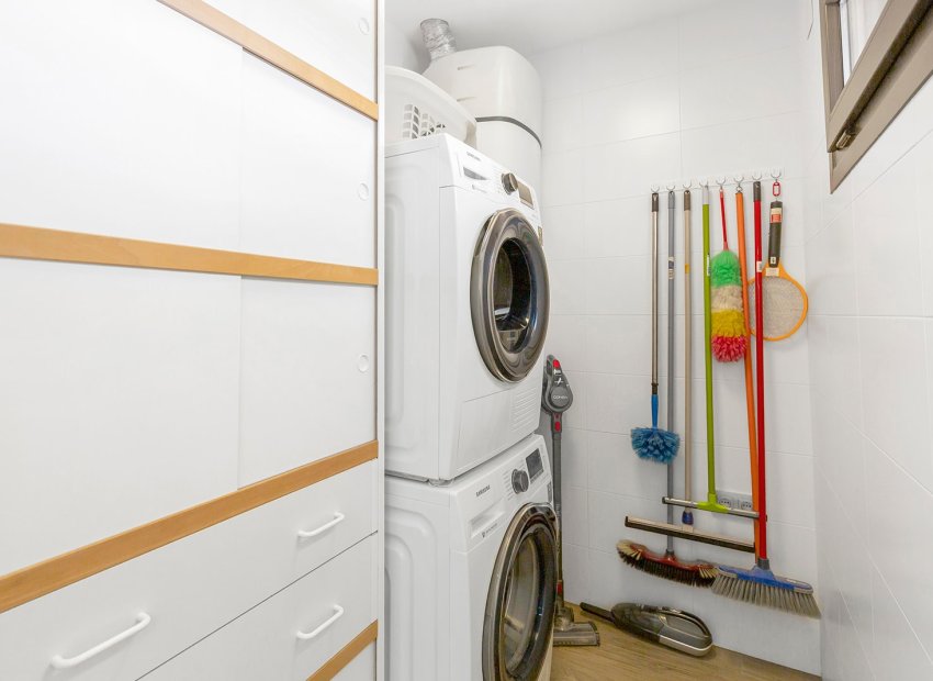 Wiederverkauf - Freistehend / Villa -
Orihuela - Vistabella Golf