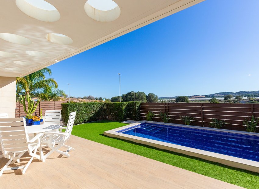 Wiederverkauf - Freistehend / Villa -
Orihuela - Vistabella Golf