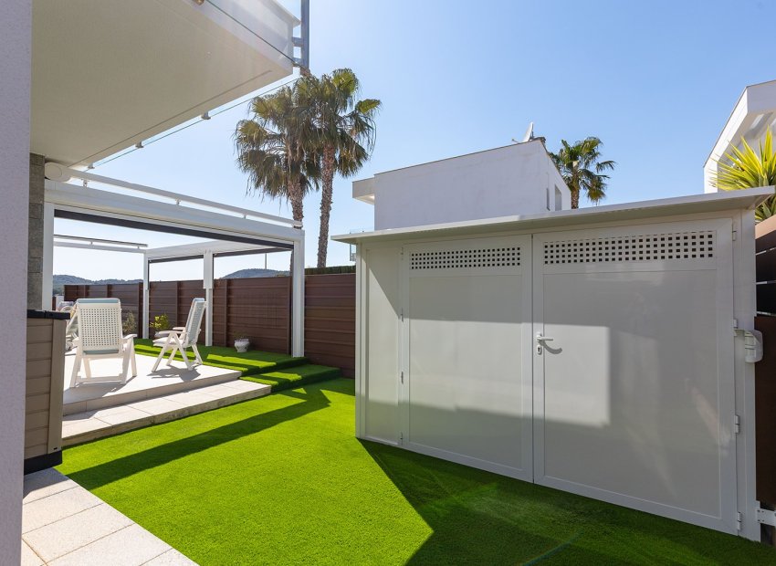 Wiederverkauf - Freistehend / Villa -
Orihuela - Vistabella Golf