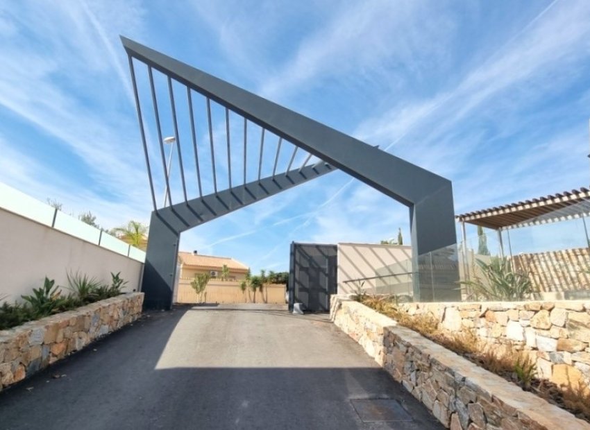 Wiederverkauf - Freistehend / Villa -
Rojales - Ciudad Quesada