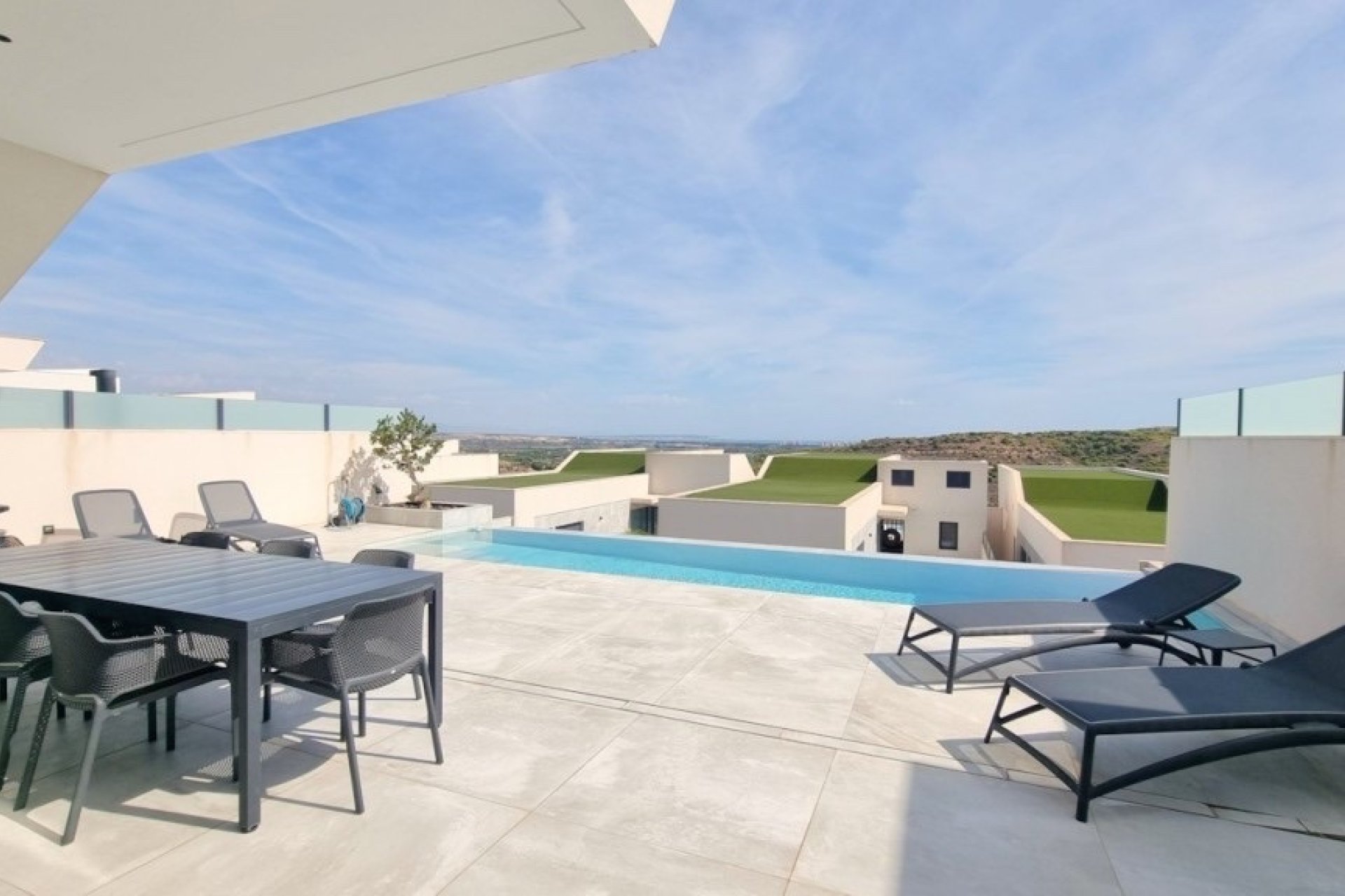 Wiederverkauf - Freistehend / Villa -
Rojales - Ciudad Quesada