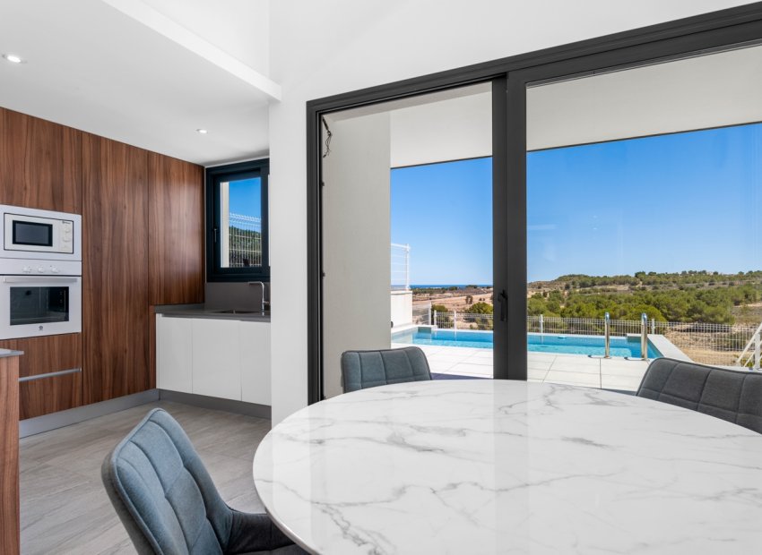 Wiederverkauf - Freistehend / Villa -
San Miguel de Salinas - Orihuela Costa