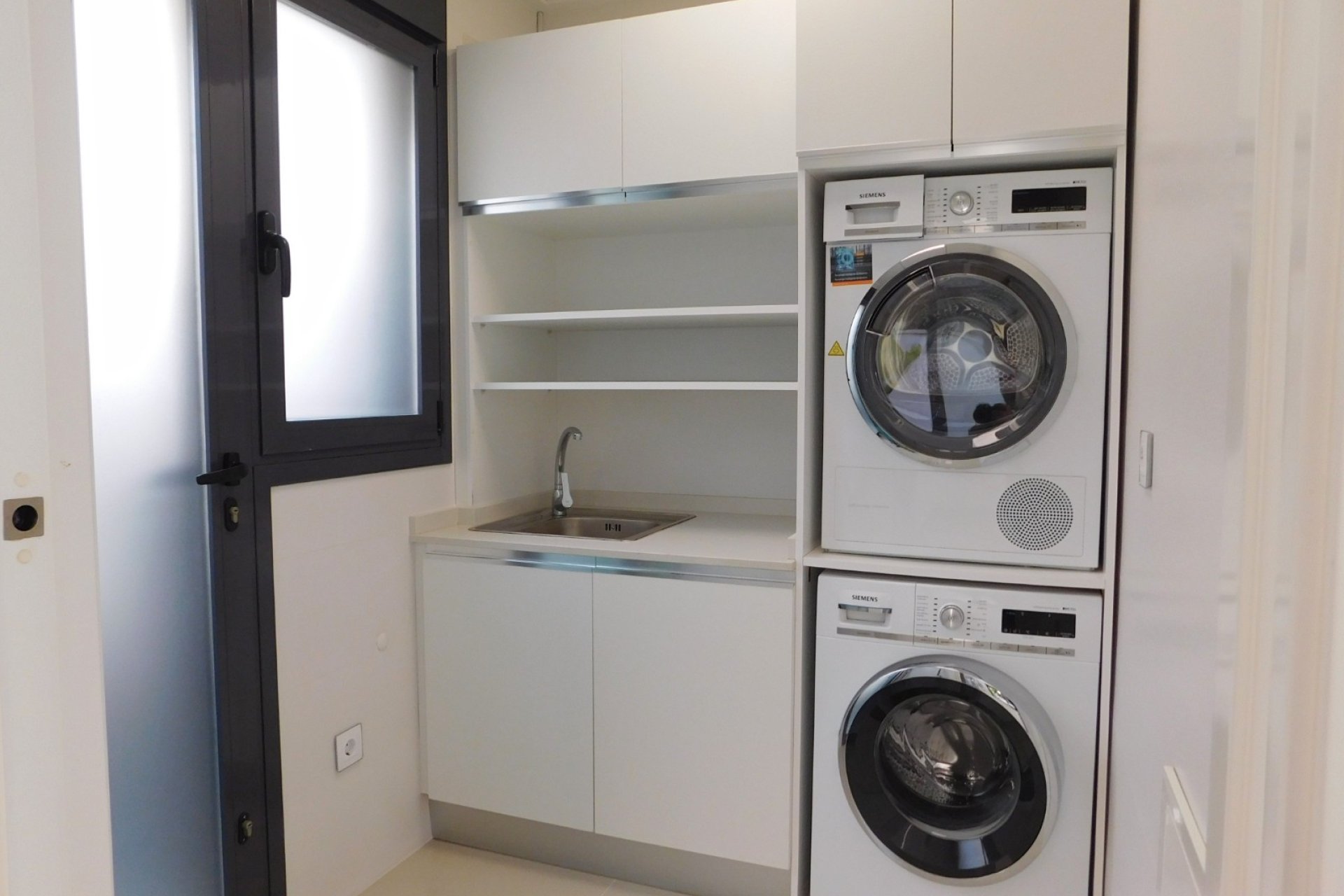 Wiederverkauf - Freistehend / Villa -
San Miguel de Salinas