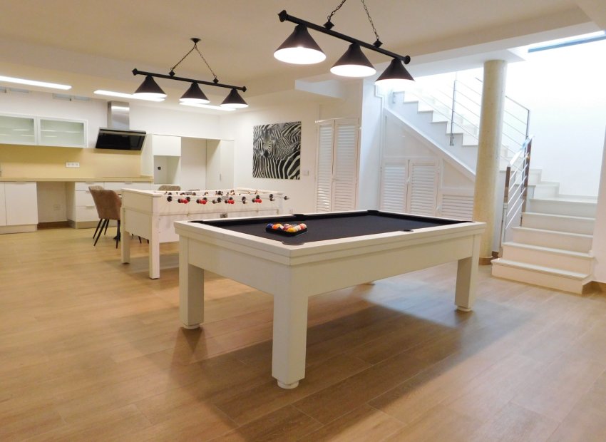 Wiederverkauf - Freistehend / Villa -
San Miguel de Salinas