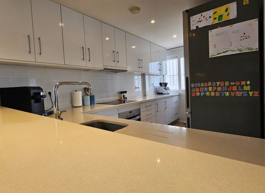 Wiederverkauf - Freistehend / Villa -
Torrevieja