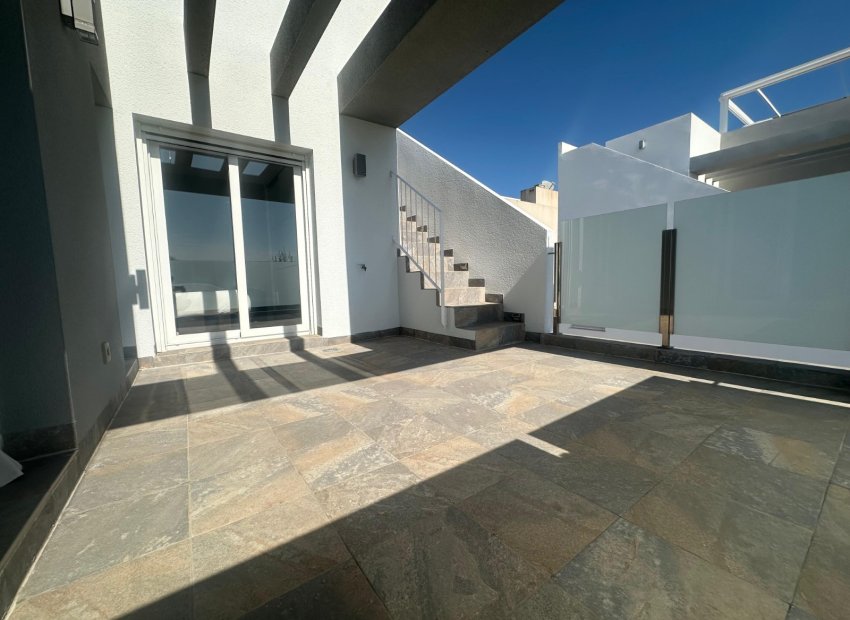 Wiederverkauf - Freistehend / Villa -
Torrevieja