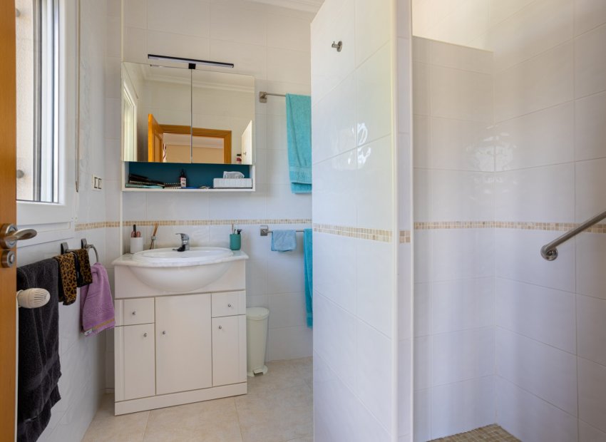 Wiederverkauf - Independent villa -
La Zarza