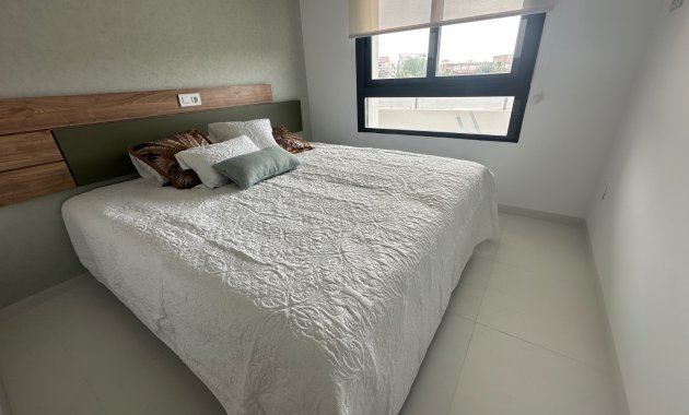 Reventa - Apartamento -
San Miguel de Salinas