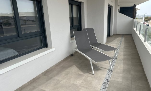 Reventa - Apartamento -
San Miguel de Salinas