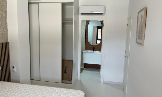 Revente - Appartement au rez-de-chaussée -
San Miguel de Salinas