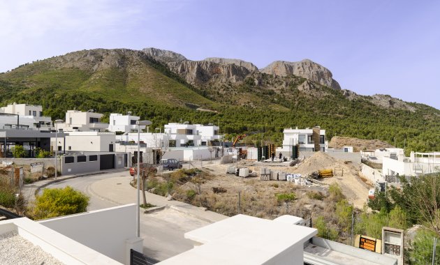 Neue Gebäude - Freistehend / Villa -
Polop