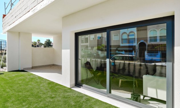 Neue Gebäude - Bungalow - Erdgeschosswohnung -
Torrevieja