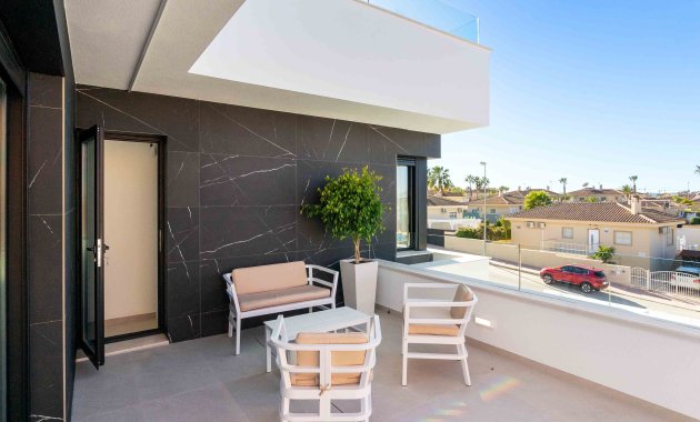 Obra nueva - Independiente / Villa -
Ciudad Quesada - Rojales - Rojales