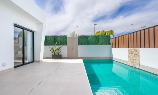 Obra nueva - Independiente / Villa -
Torre Pacheco - Roldán