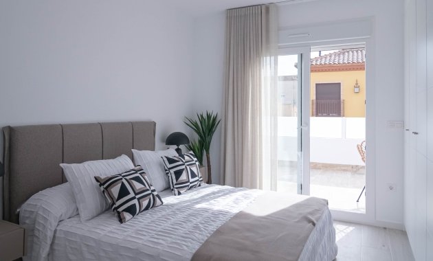 Neue Gebäude - Stadthaus -
Jerónimo y Avileses