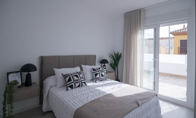 Neue Gebäude - Stadthaus -
Jerónimo y Avileses