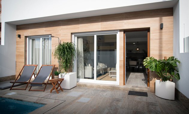 Neue Gebäude - Stadthaus -
Jerónimo y Avileses