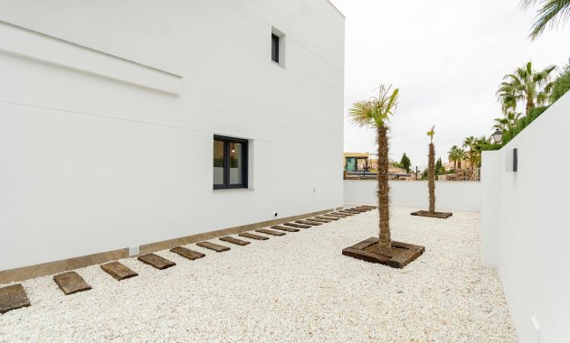 Neue Gebäude - Villa -
Torrevieja - Torretas