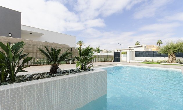 Obra nueva - Villa -
Orihuela Costa - Campoamor