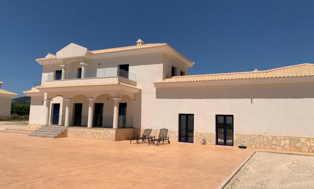 Obra nueva - Villa -
Pinoso - Camino Del Prado