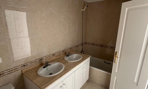 Obra nueva - Apartamento -
Orihuela Costa