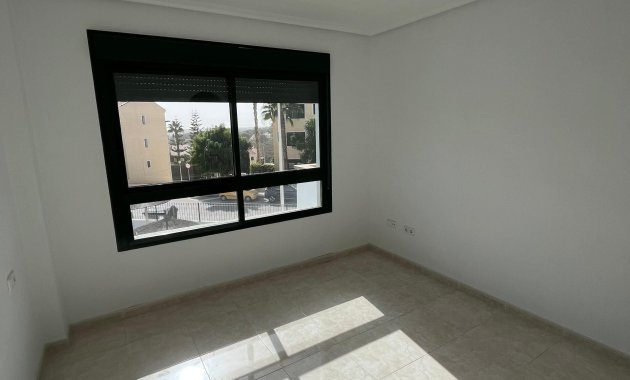 Obra nueva - Apartamento -
Orihuela Costa