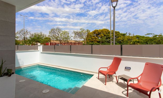 Neue Gebäude - Stadthaus -
Sucina