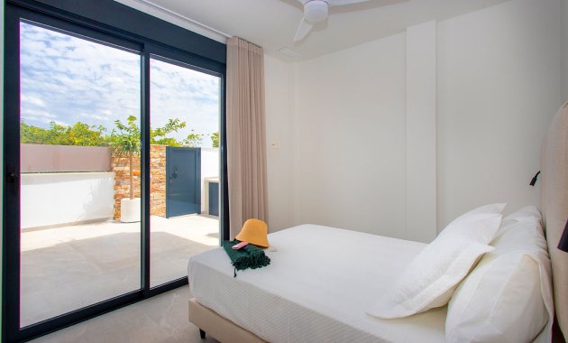 Neue Gebäude - Stadthaus -
Sucina