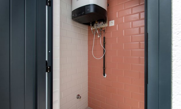 Neue Gebäude - Stadthaus -
Sucina