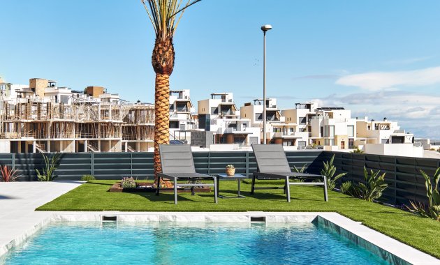 Obra nueva - Independiente / Villa -
San Miguel de Salinas